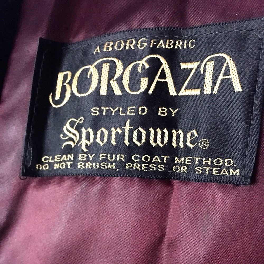 Vintage Best & Co. black faux fur coat. - Picture 5 of 7